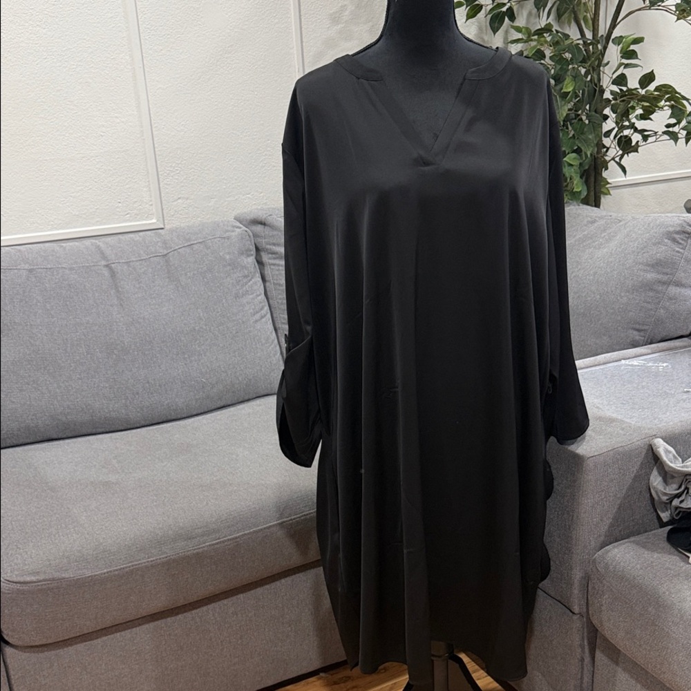 Maurices Black V-Neck Midi Dress